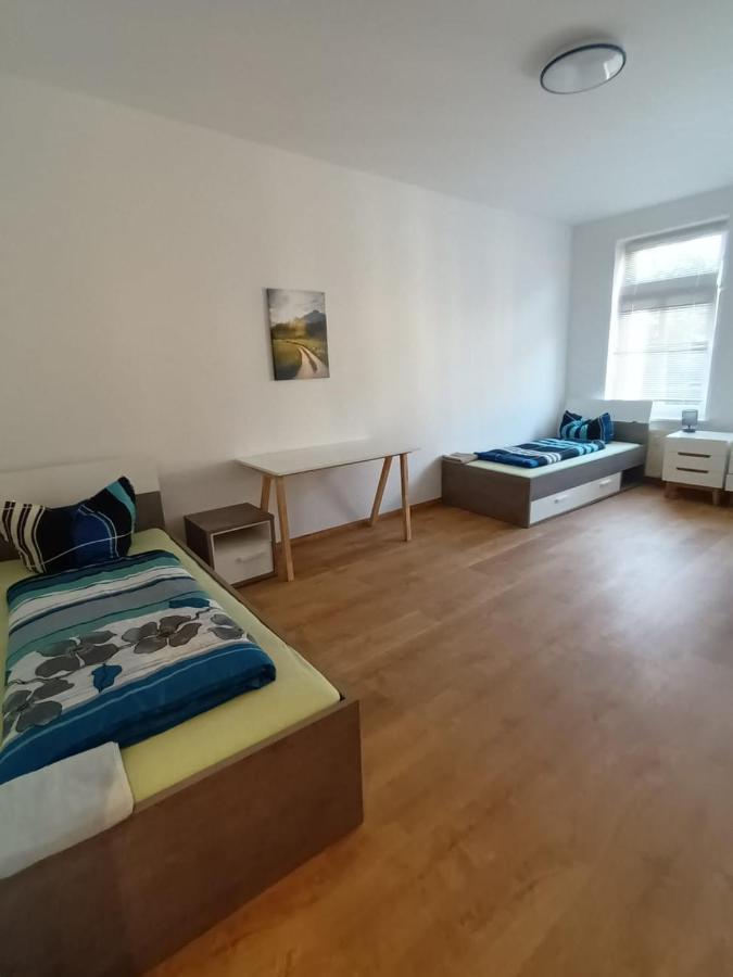 Rockys Ferienwohnung Mitte Markkleeberg Exterior foto